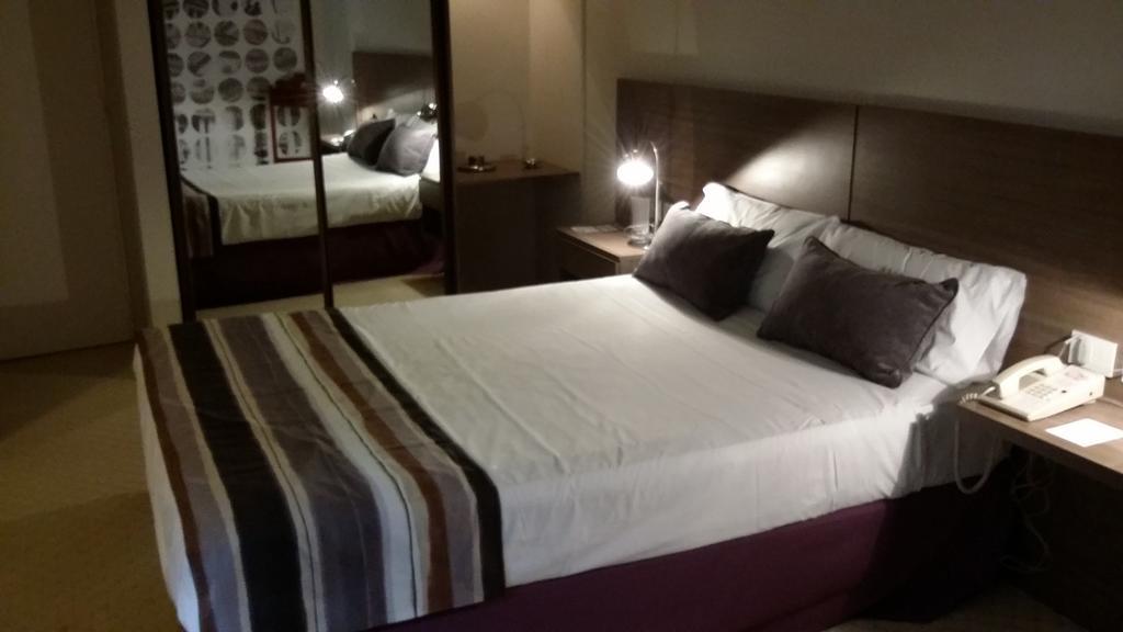 Bisonte Palace Hotel บัวโนสไอเรส ภายนอก รูปภาพ