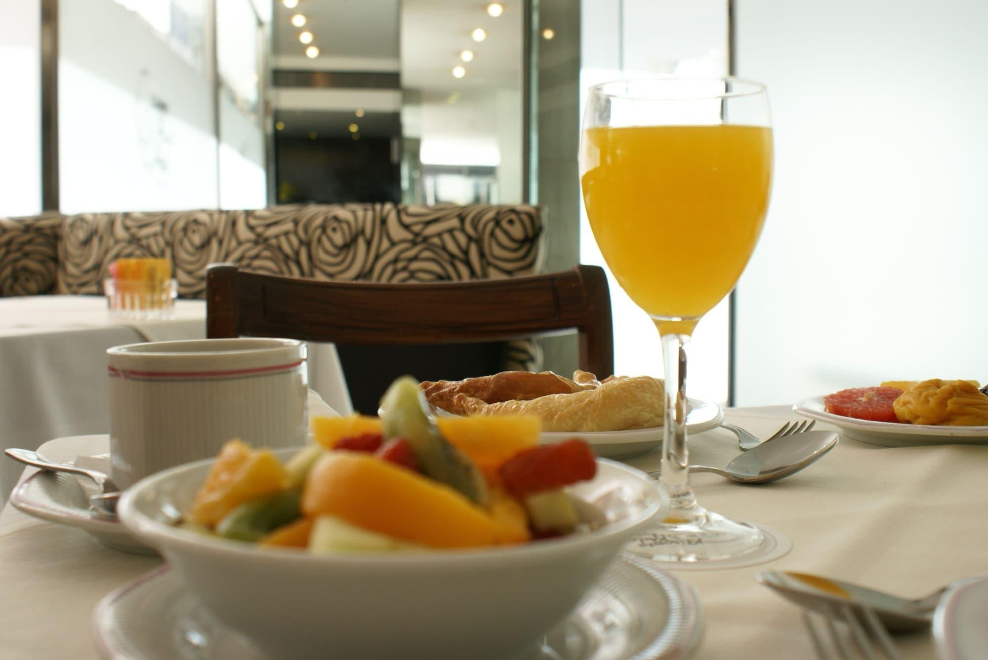 Bisonte Palace Hotel บัวโนสไอเรส ภายนอก รูปภาพ