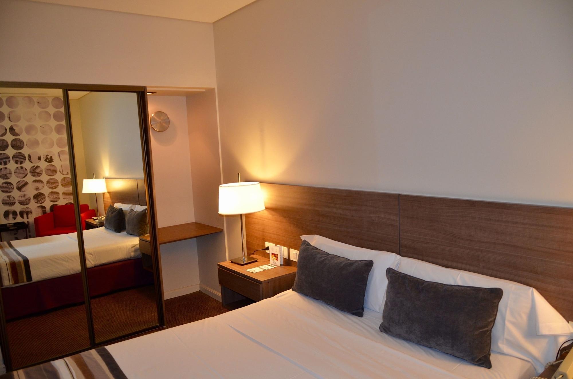 Bisonte Palace Hotel บัวโนสไอเรส ภายนอก รูปภาพ