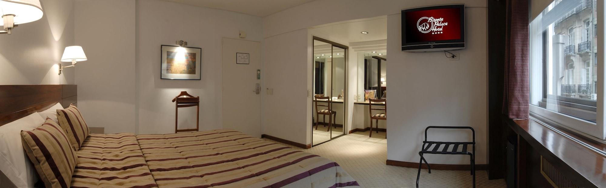 Bisonte Palace Hotel บัวโนสไอเรส ภายนอก รูปภาพ